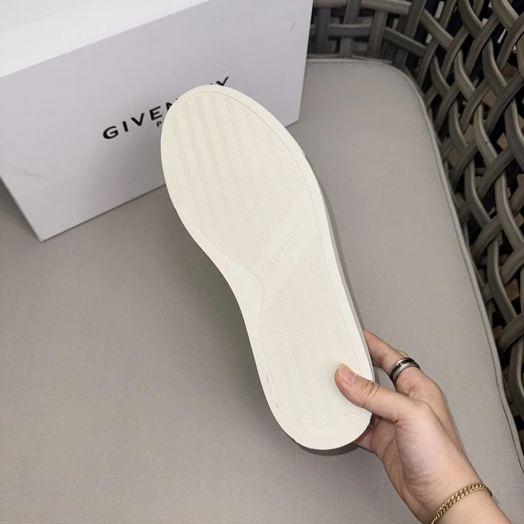GVC SNEAKER