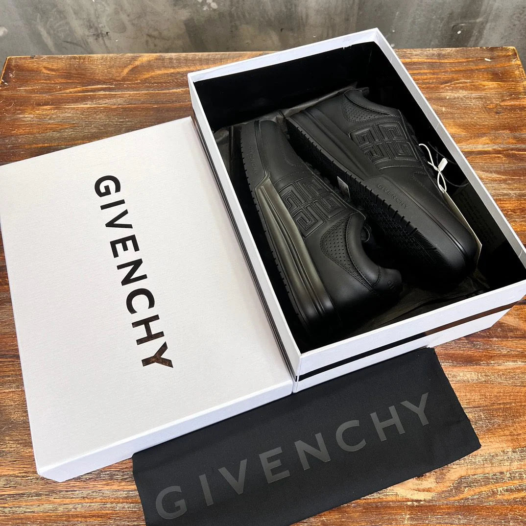 GVC SNEAKER
