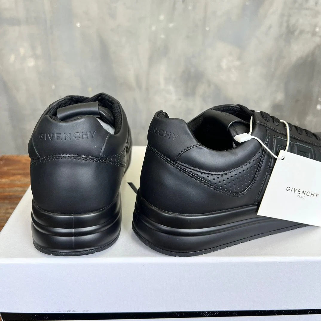 GVC SNEAKER
