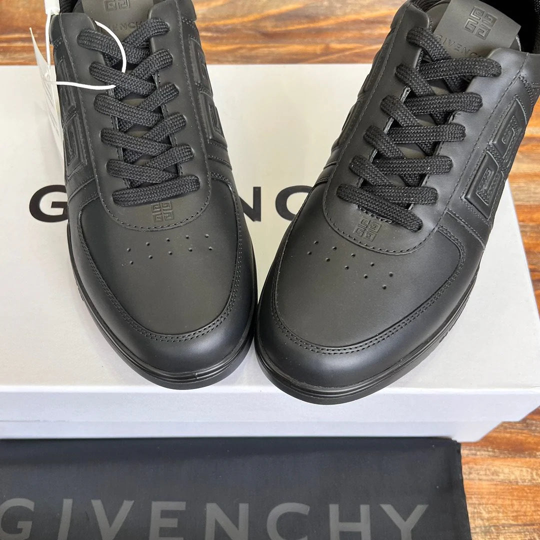 GVC SNEAKER