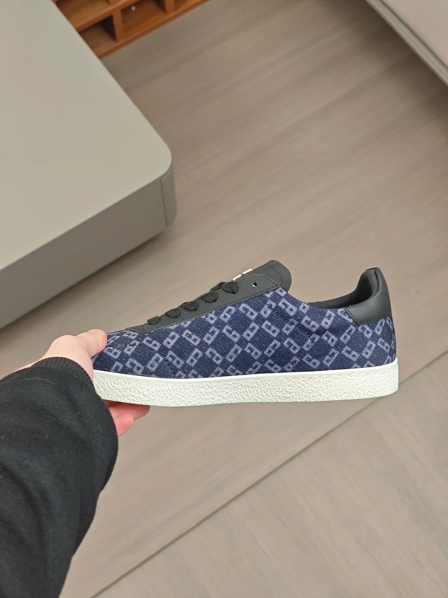 GVC SNEAKER