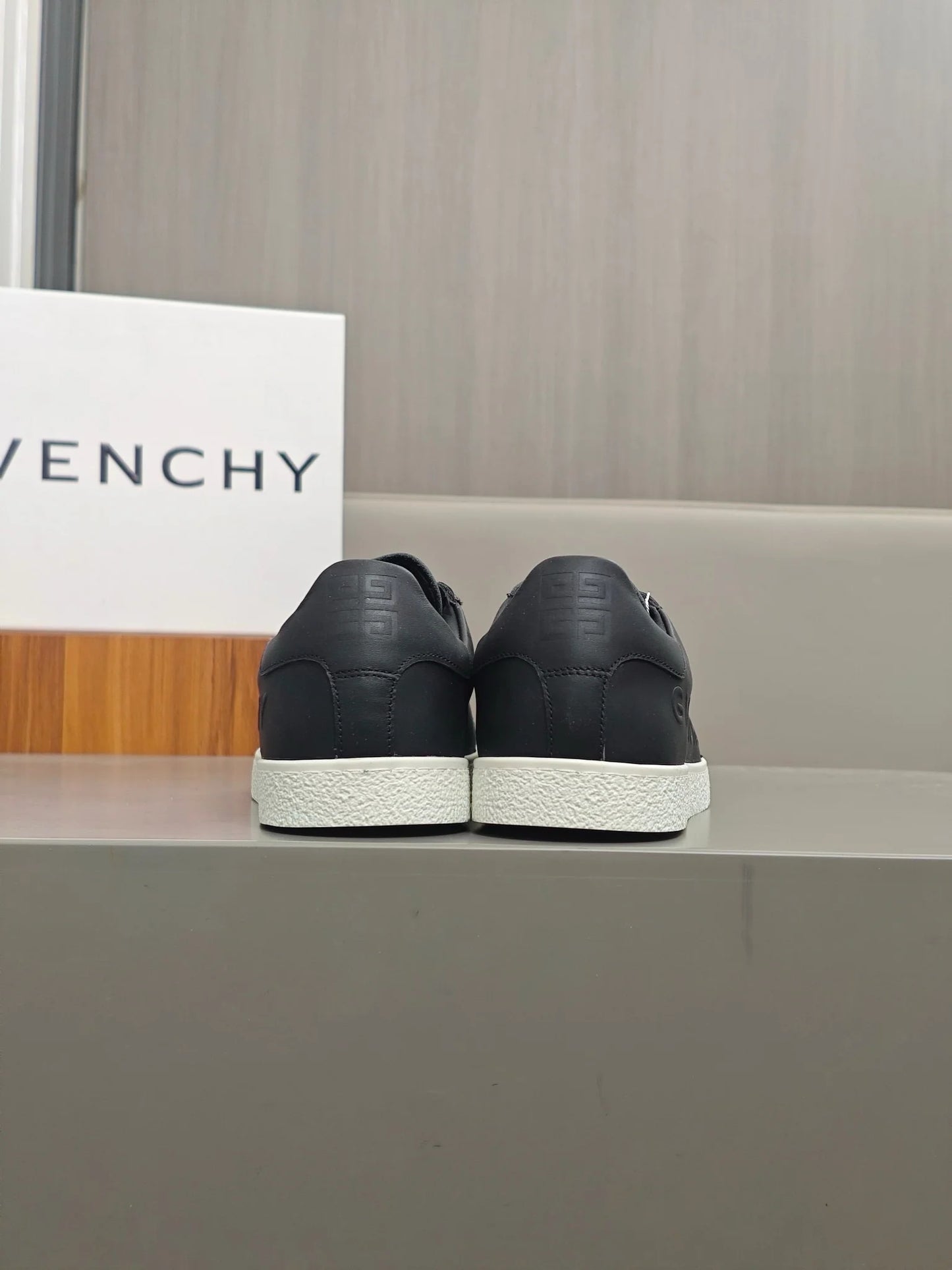GVC SNEAKER