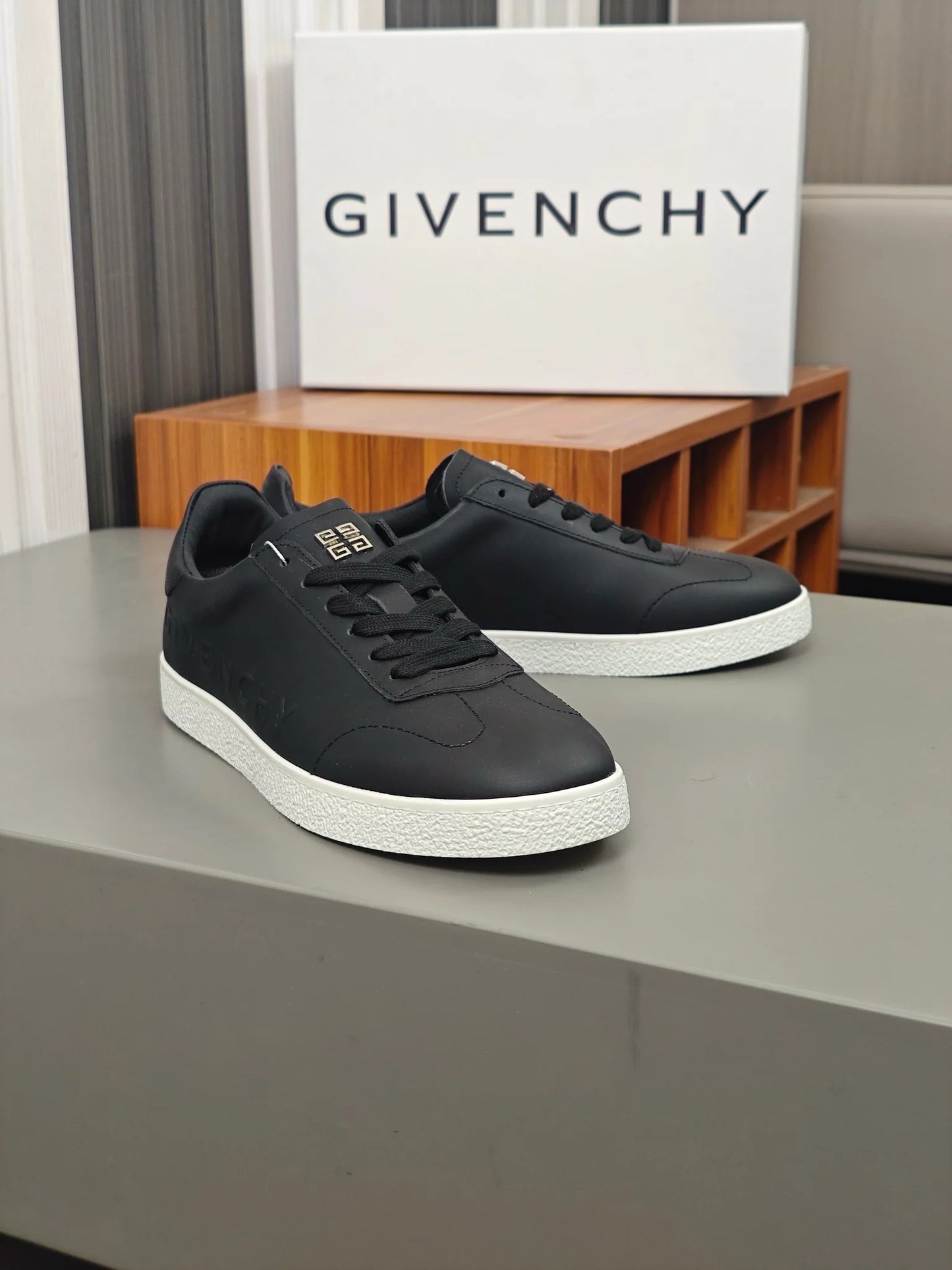 GVC SNEAKER
