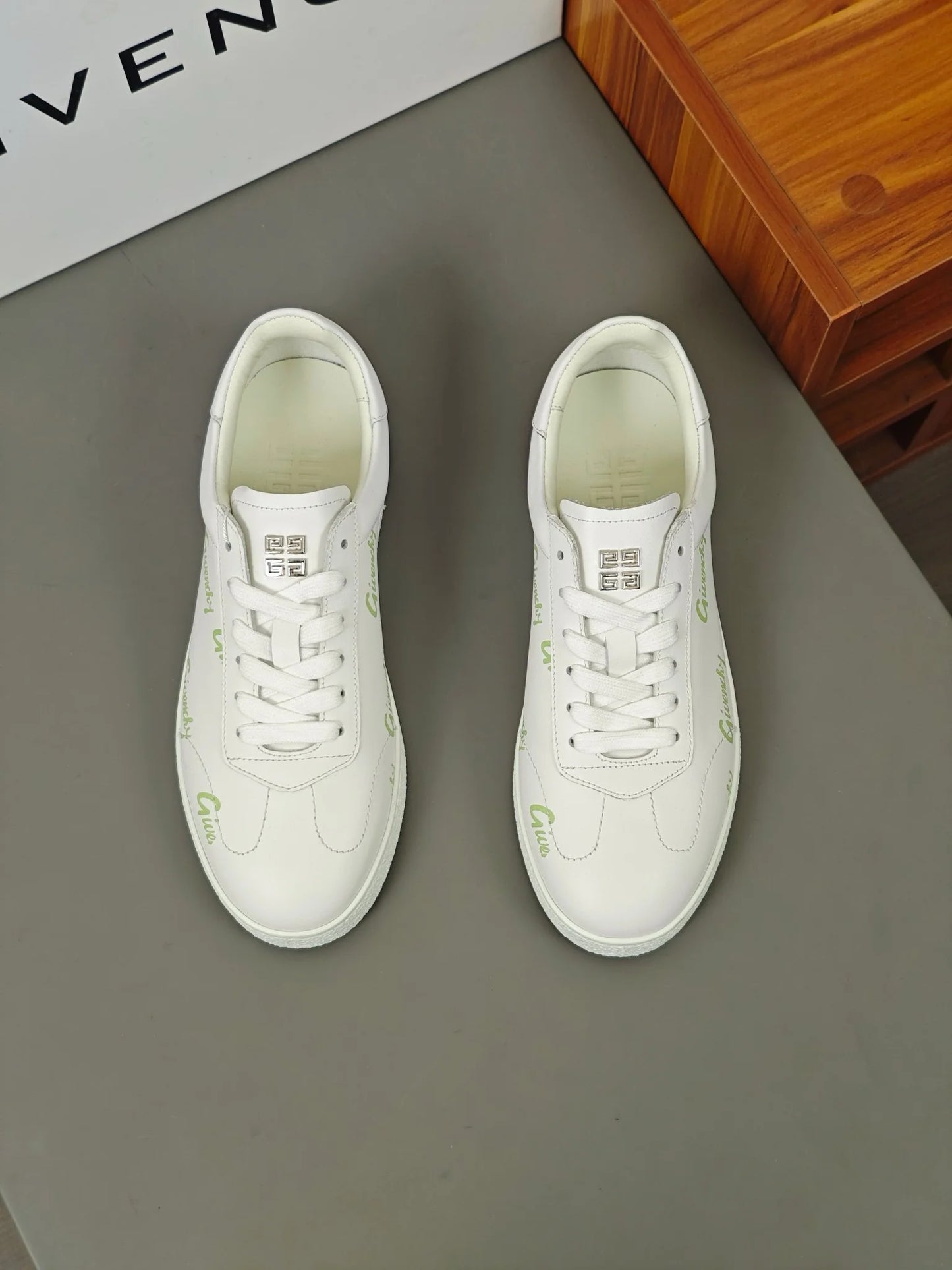 GVC SNEAKER