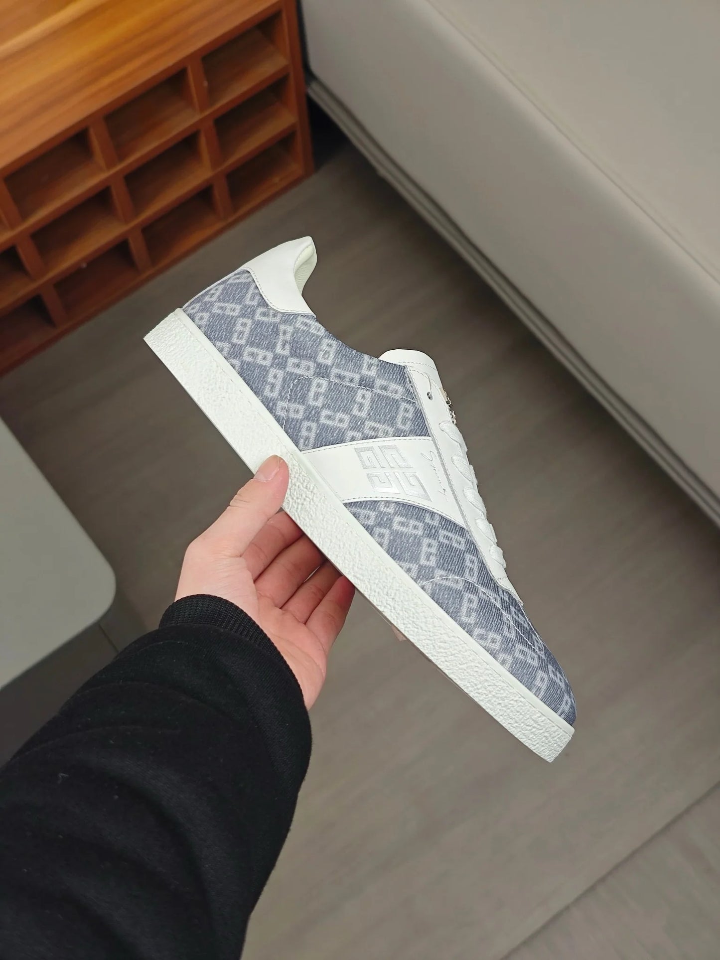 GVC SNEAKER