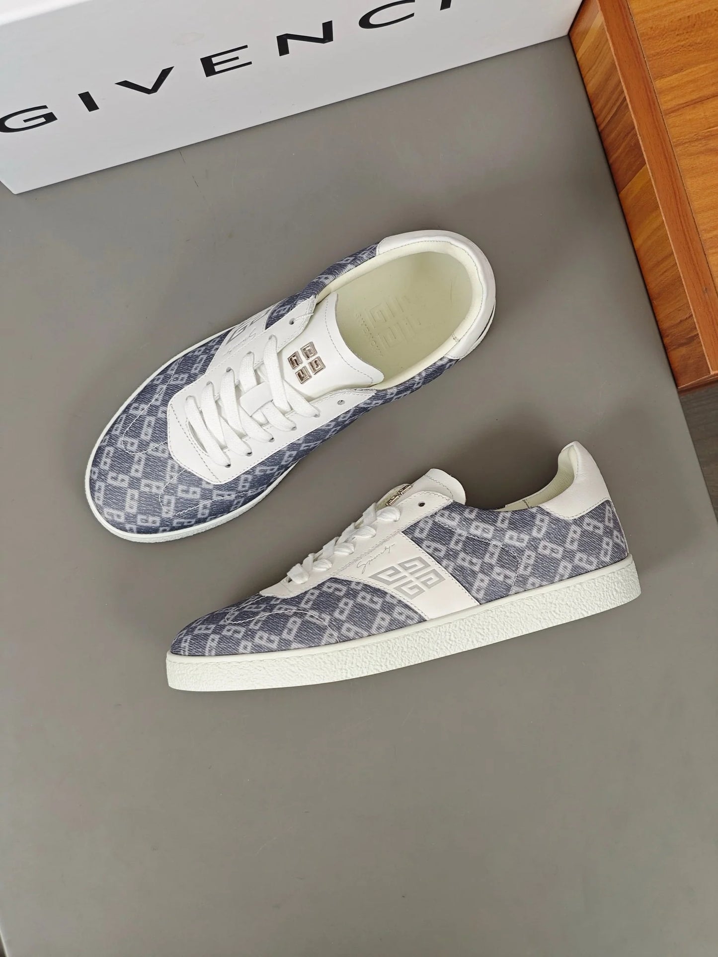 GVC SNEAKER
