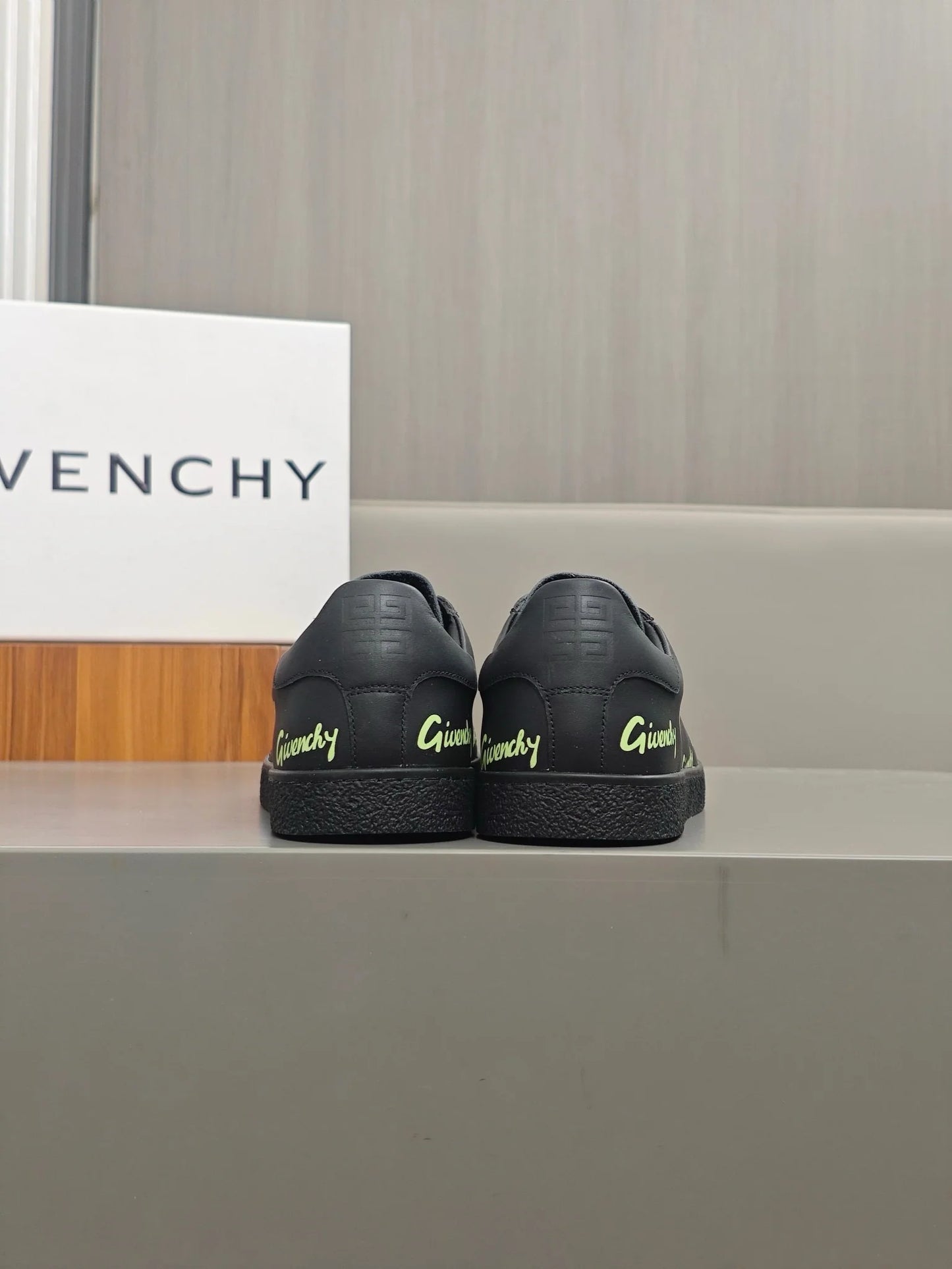 GVC SNEAKER