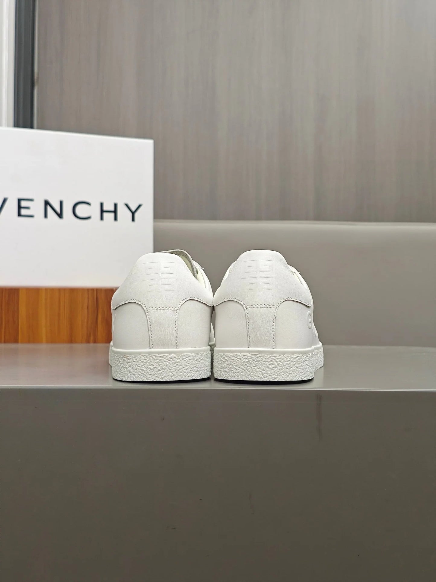 GVC SNEAKER