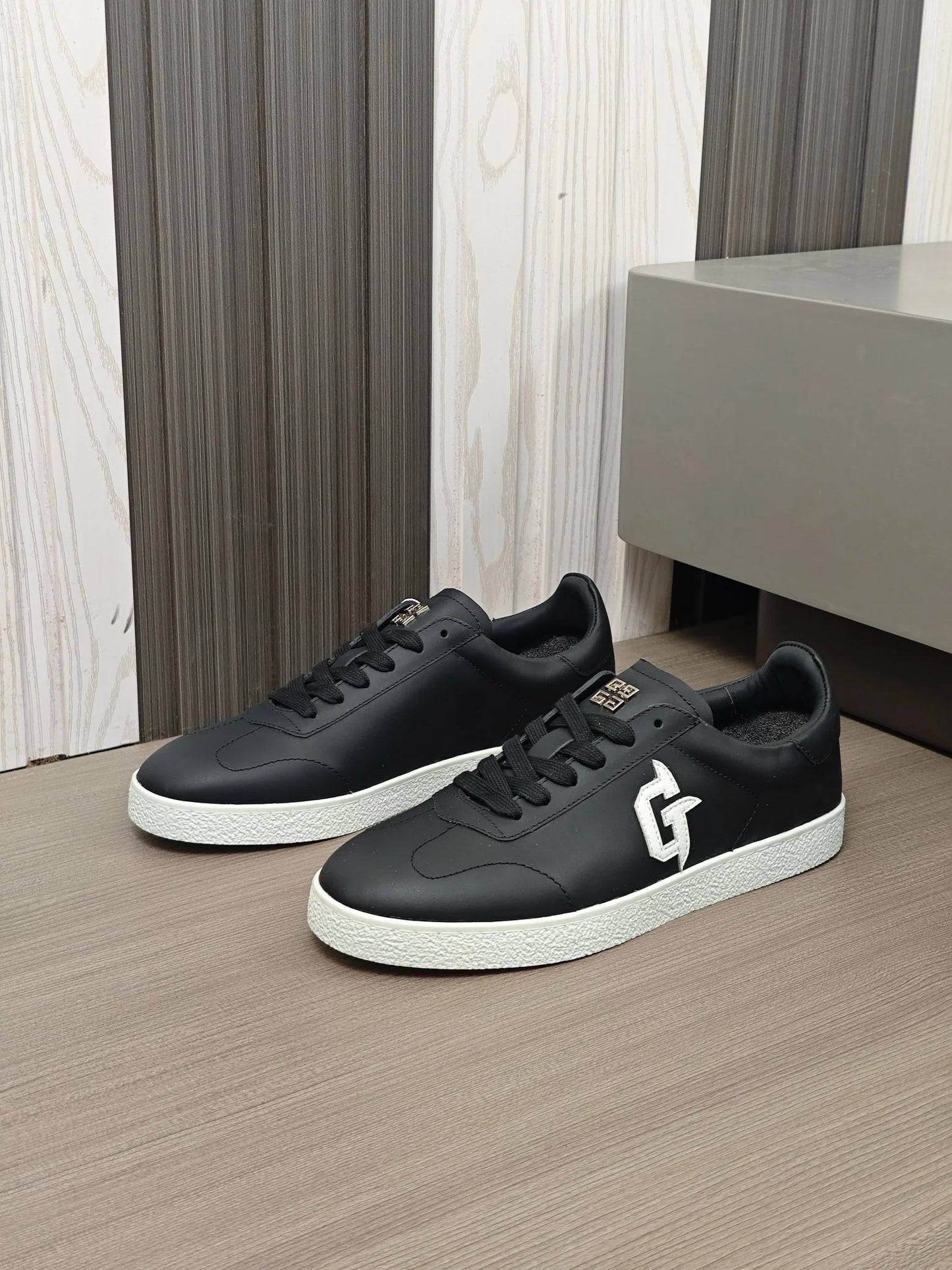 GVC SNEAKER