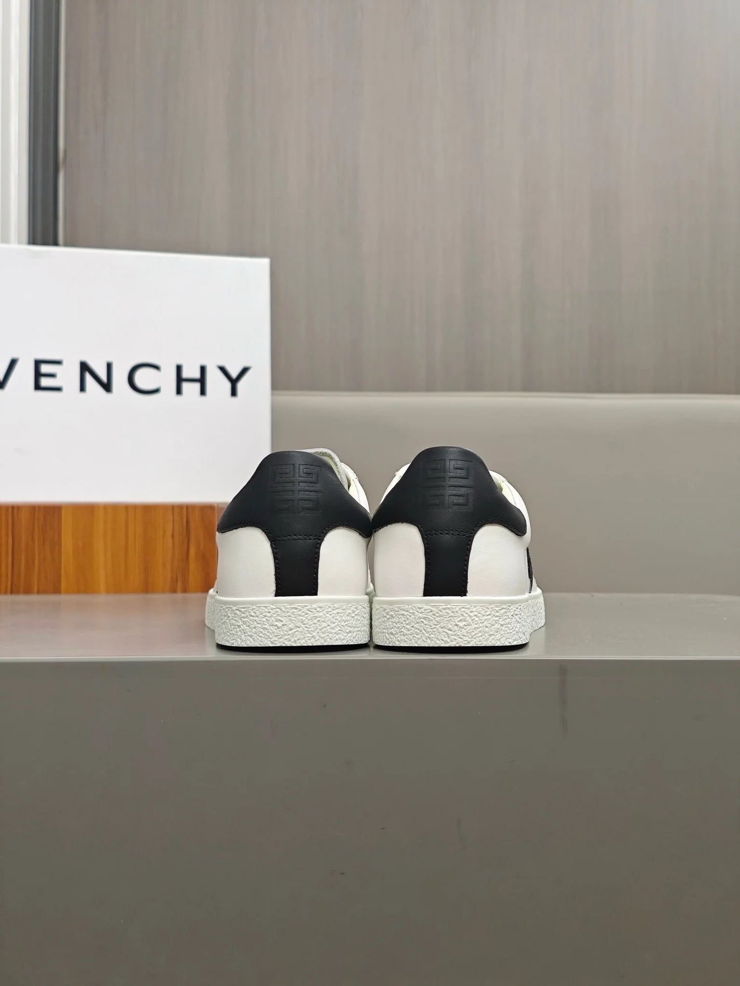GVC SNEAKER