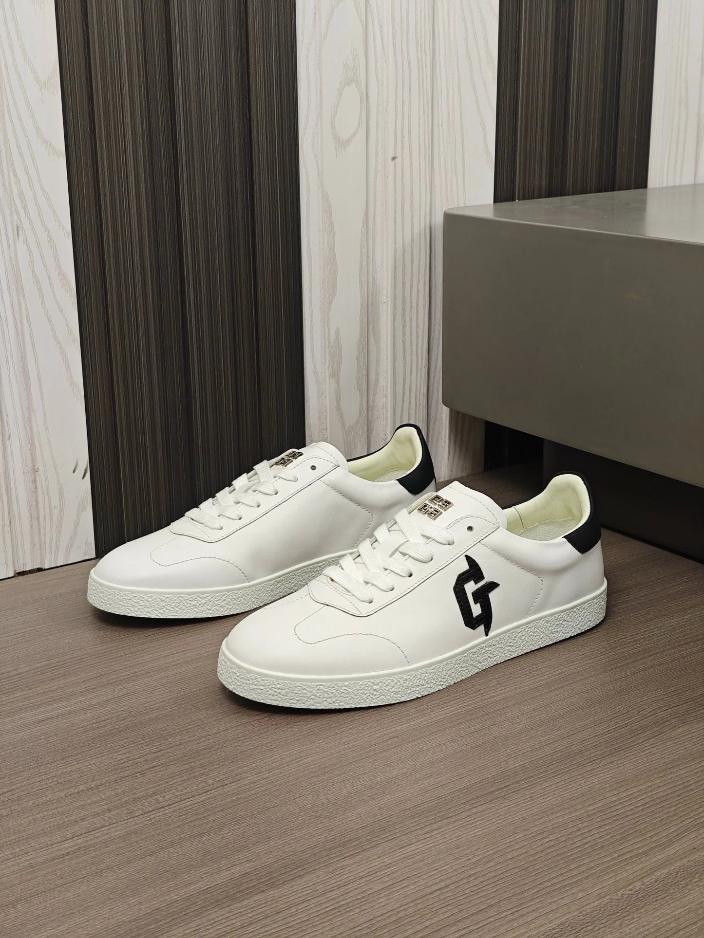 GVC SNEAKER
