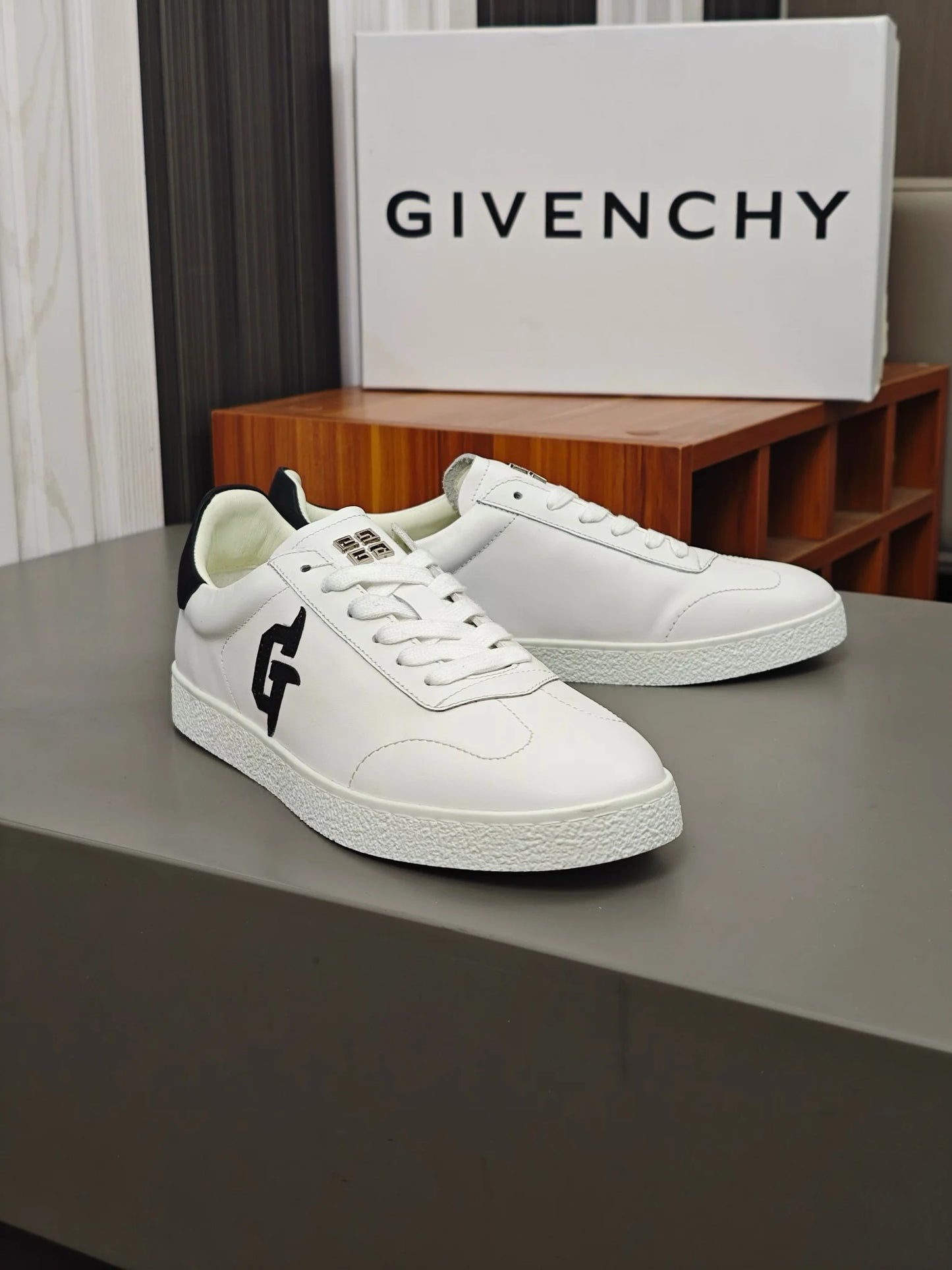 GVC SNEAKER