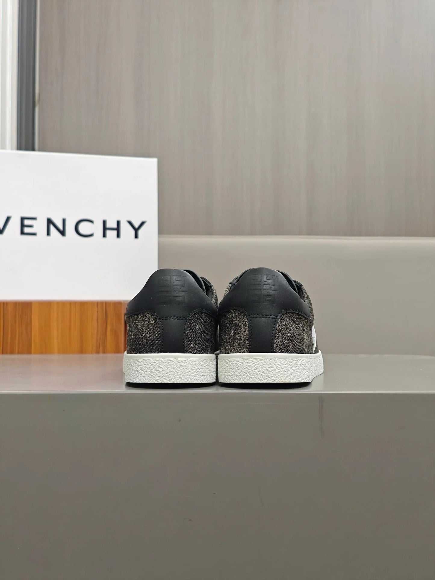 GVC SNEAKER
