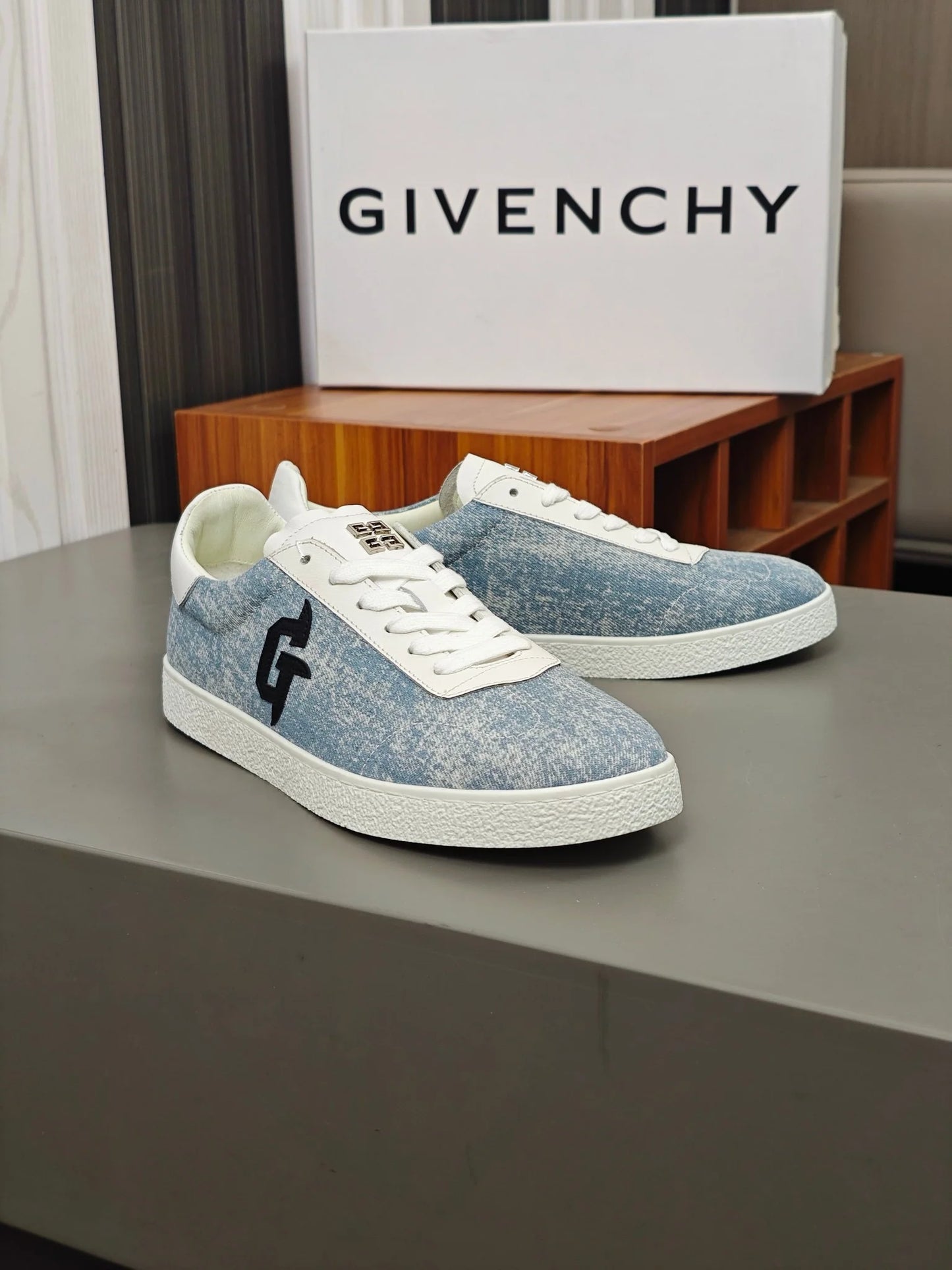 GVC SNEAKER