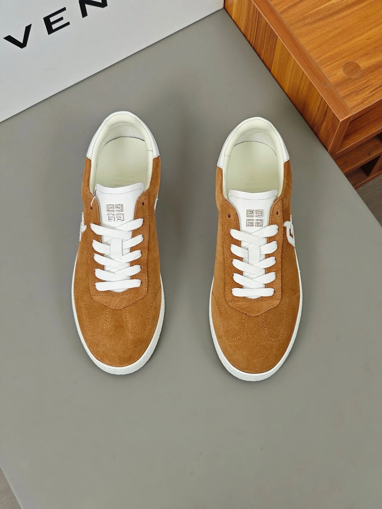 GVC SNEAKER