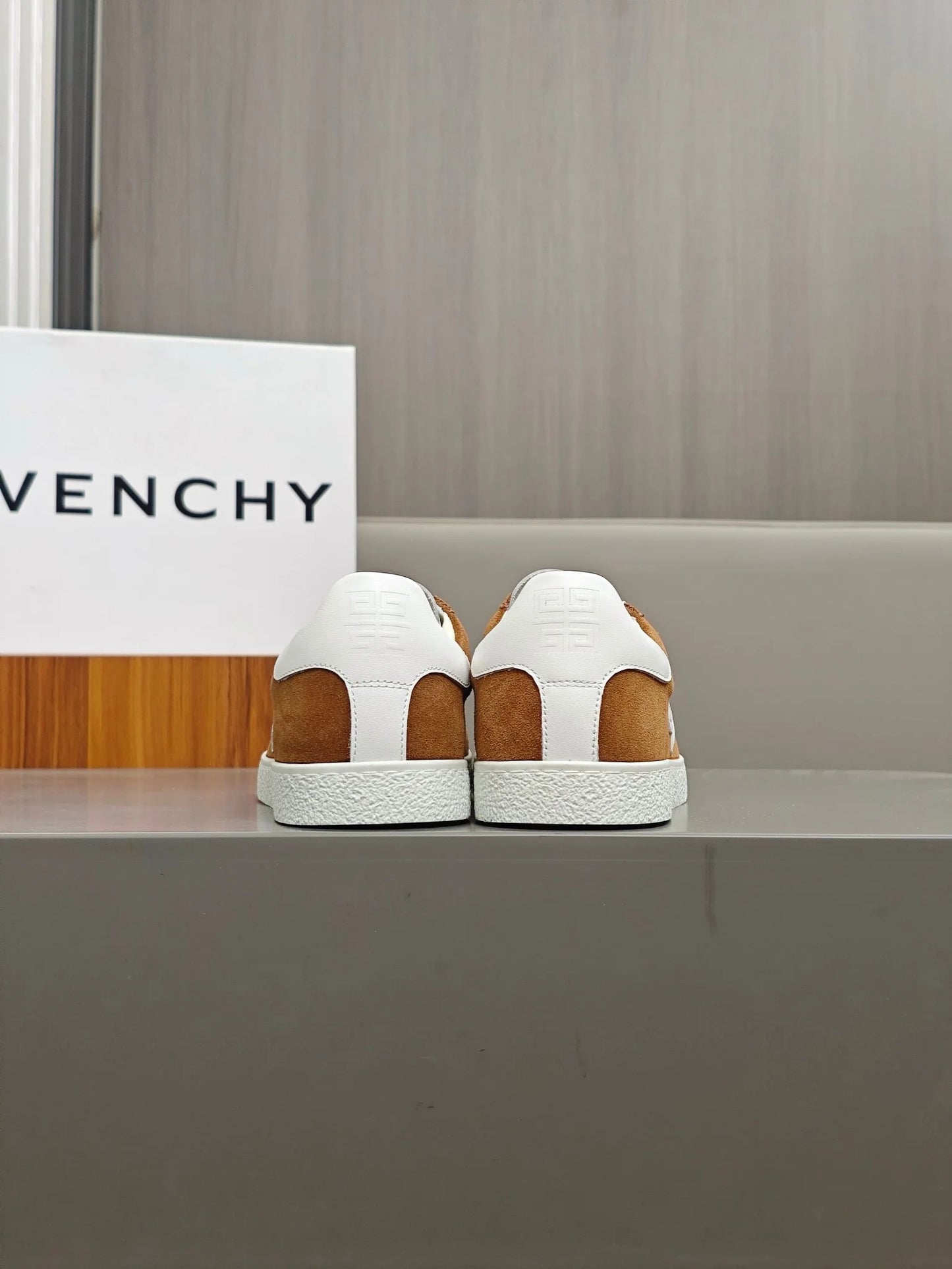 GVC SNEAKER