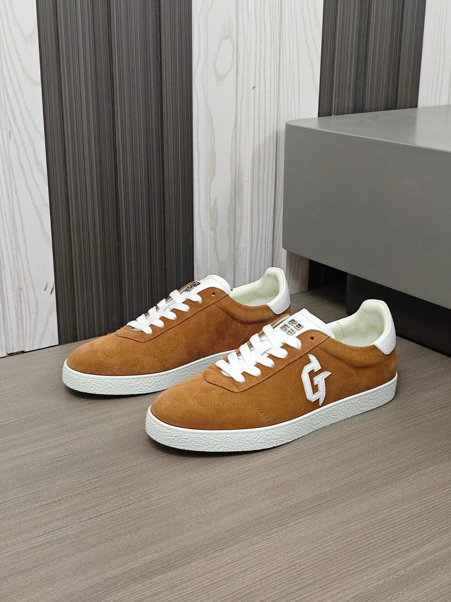 GVC SNEAKER