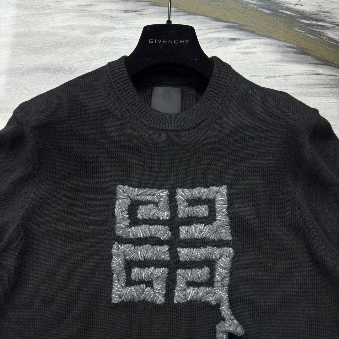 GVC SWEATER