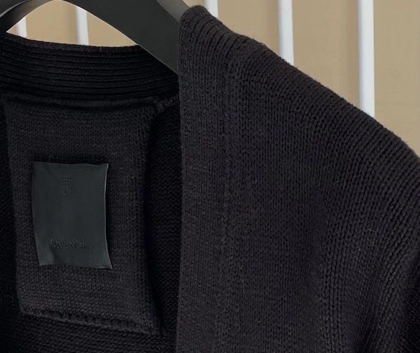 GVC SWEATER