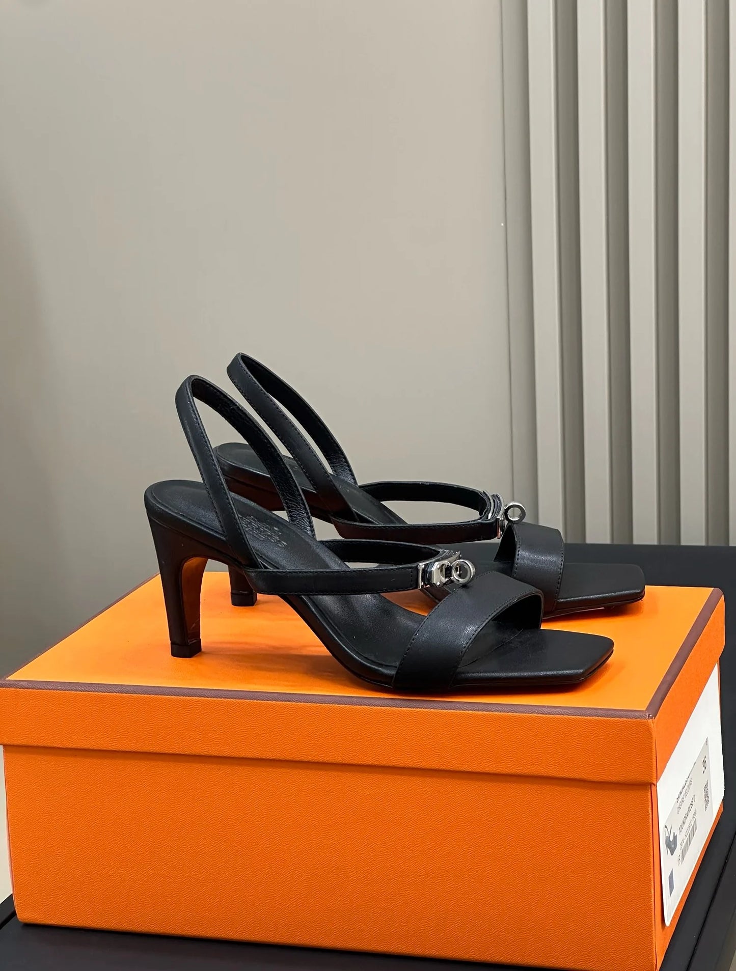HERMES HEELS
