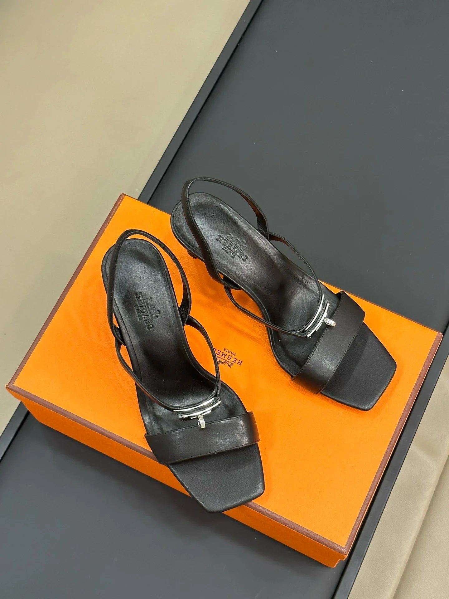 HERMES HEELS