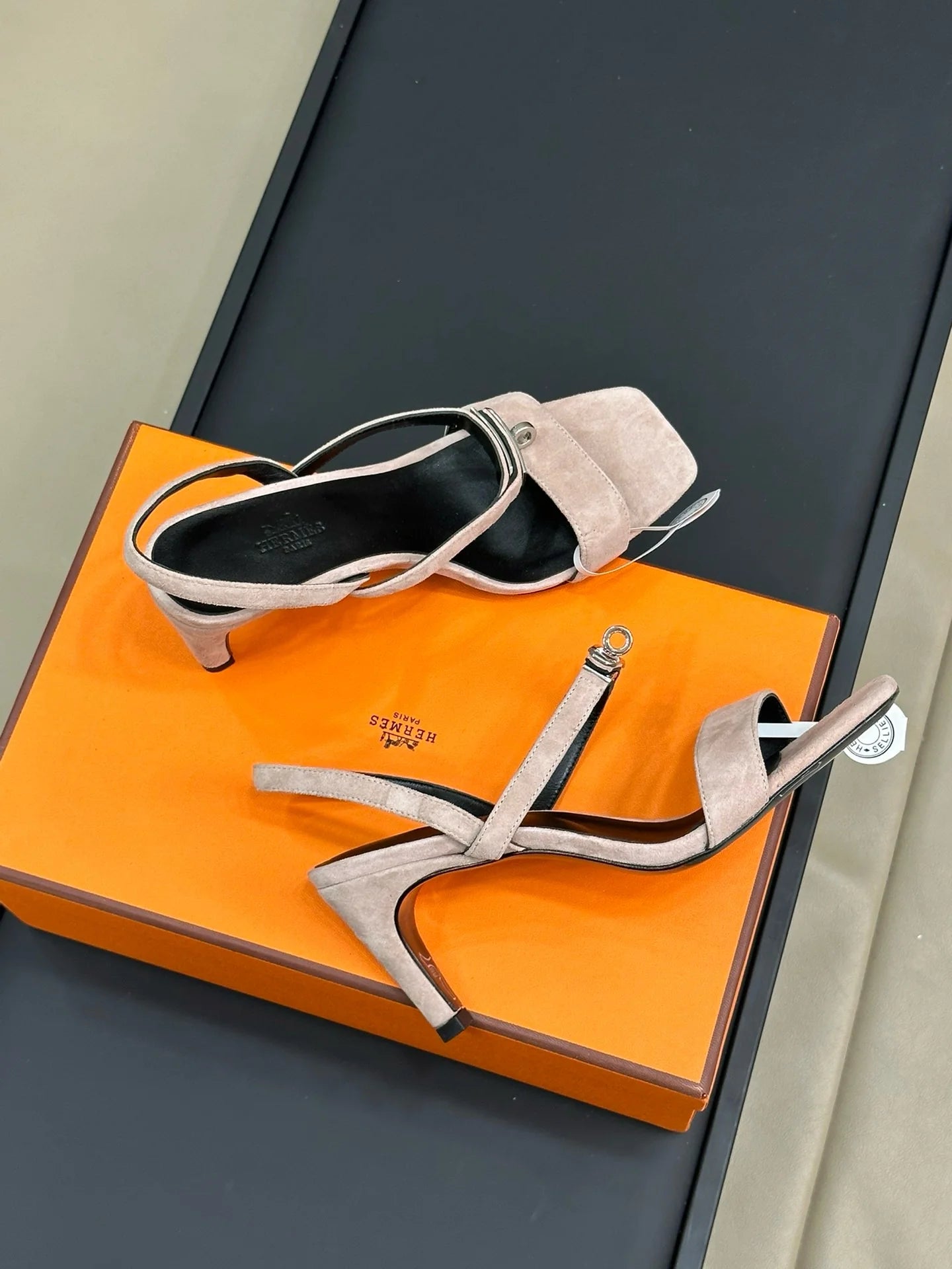 HERMES HEELS