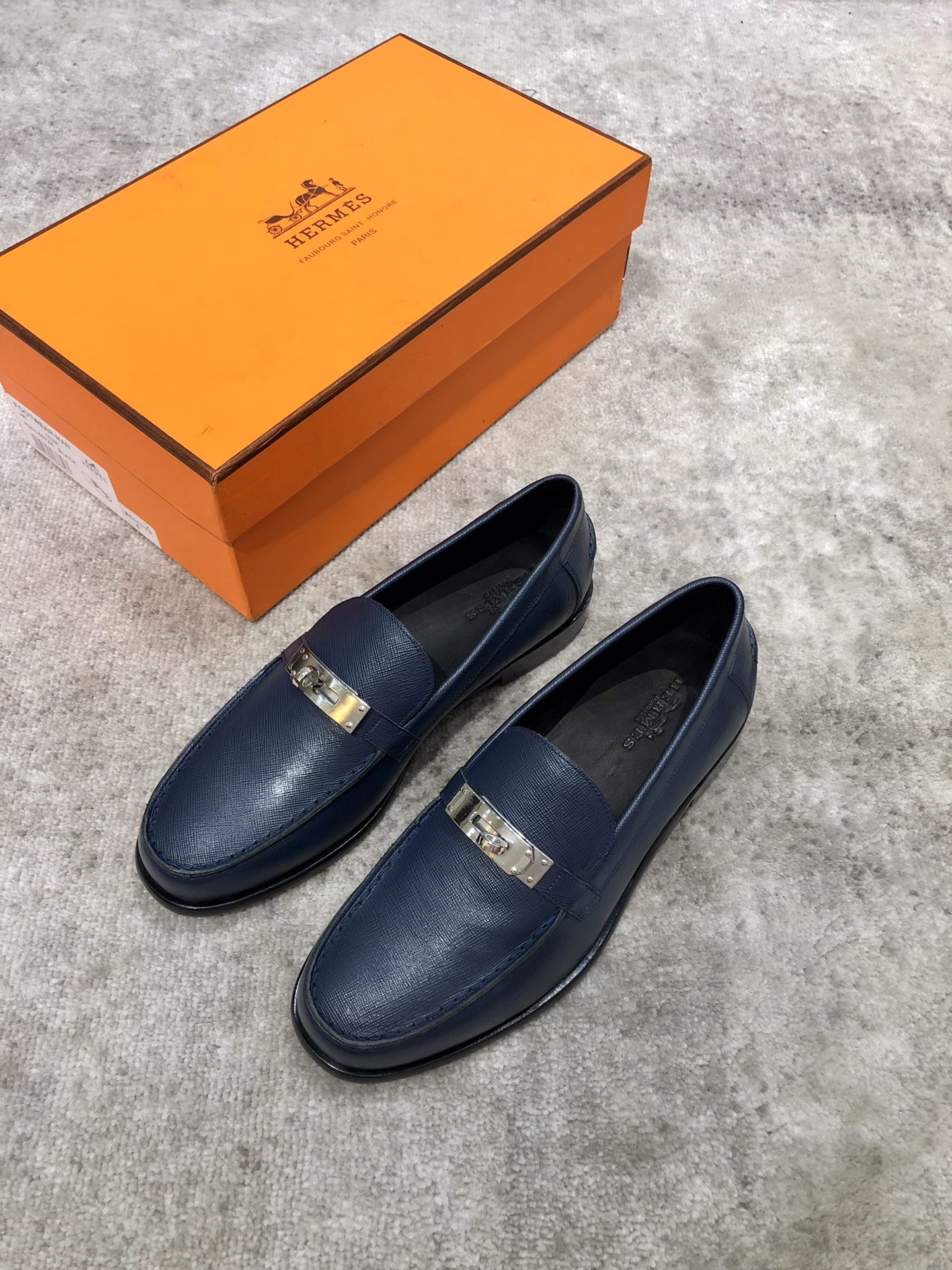 HERMES LOAFER