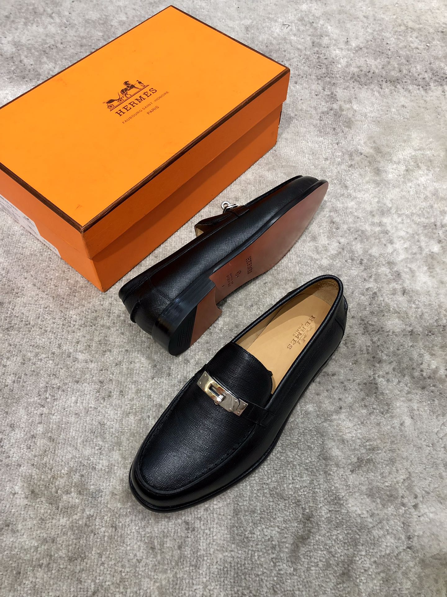 HERMES LOAFER