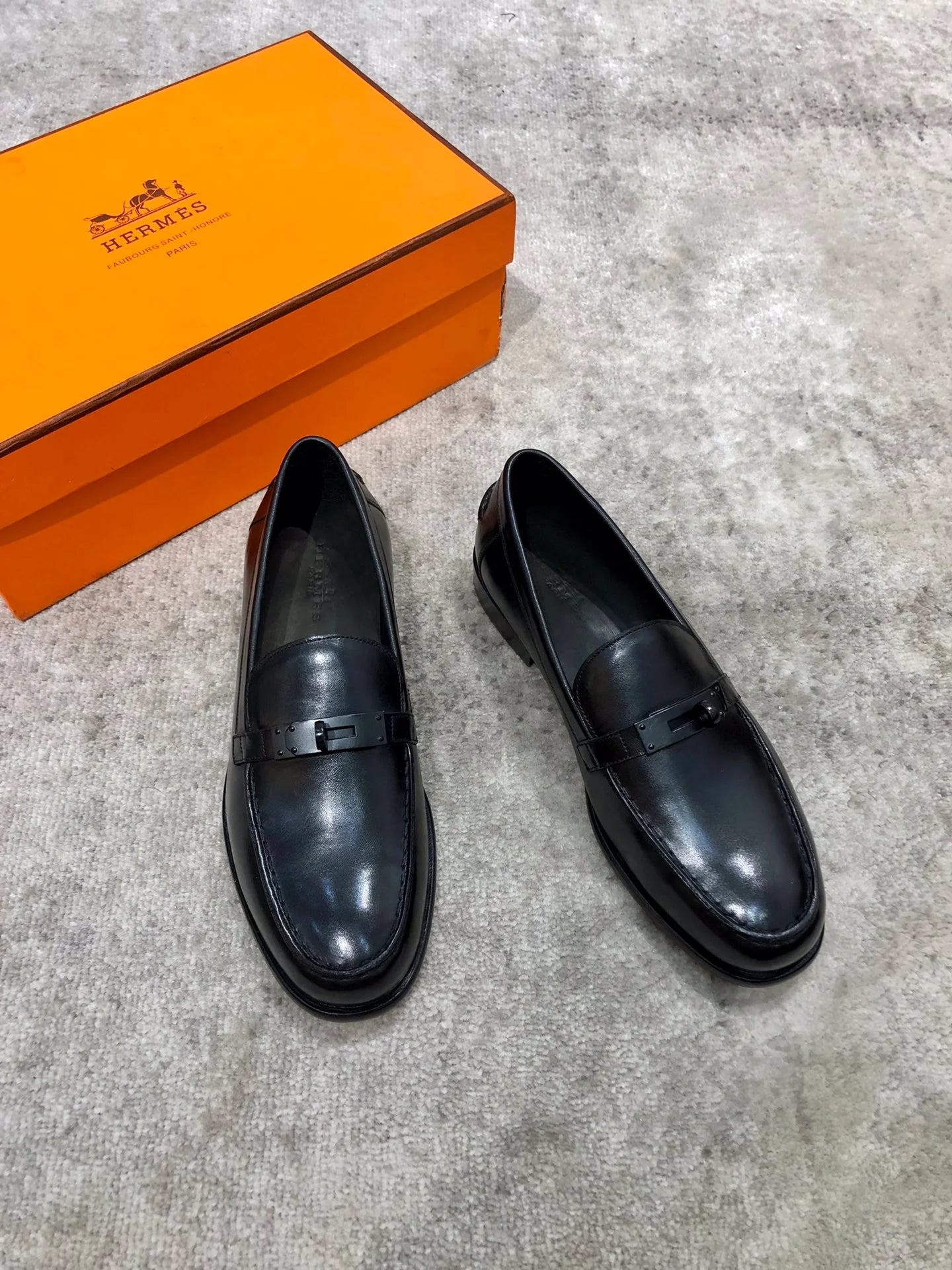 HERMES LOAFER