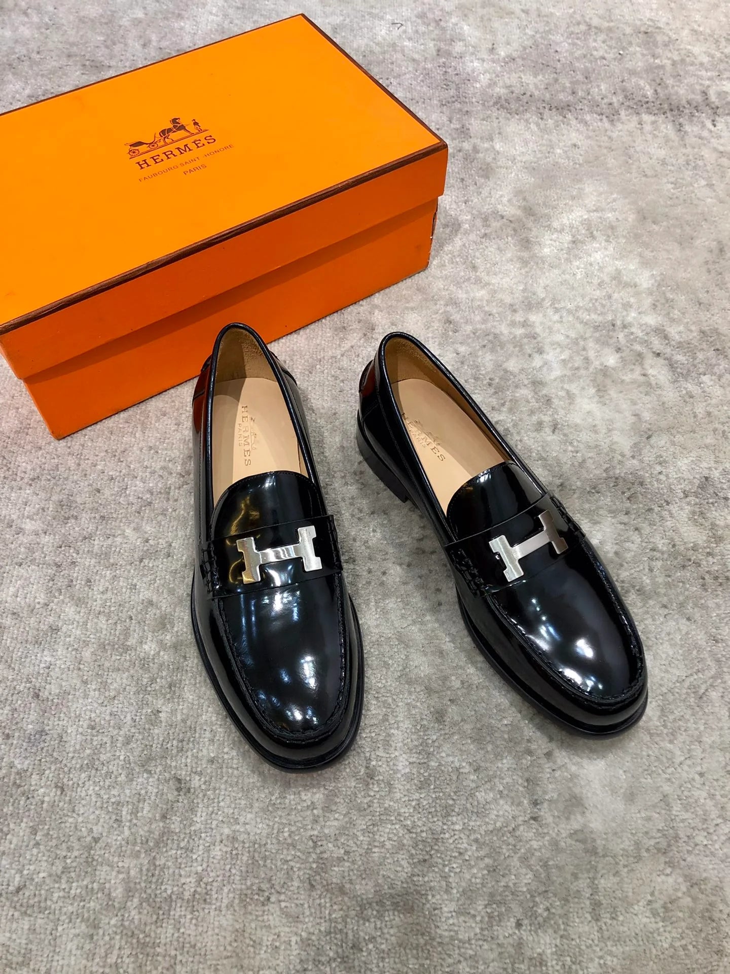 HERMES LOAFER
