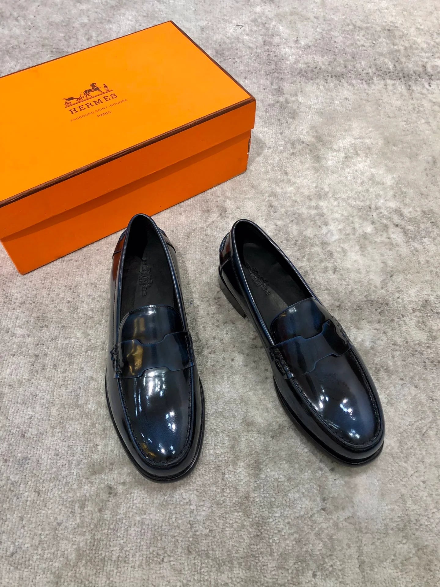 HERMES LOAFER