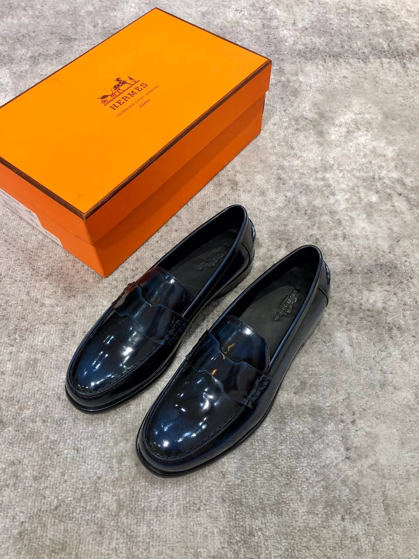 HERMES LOAFER