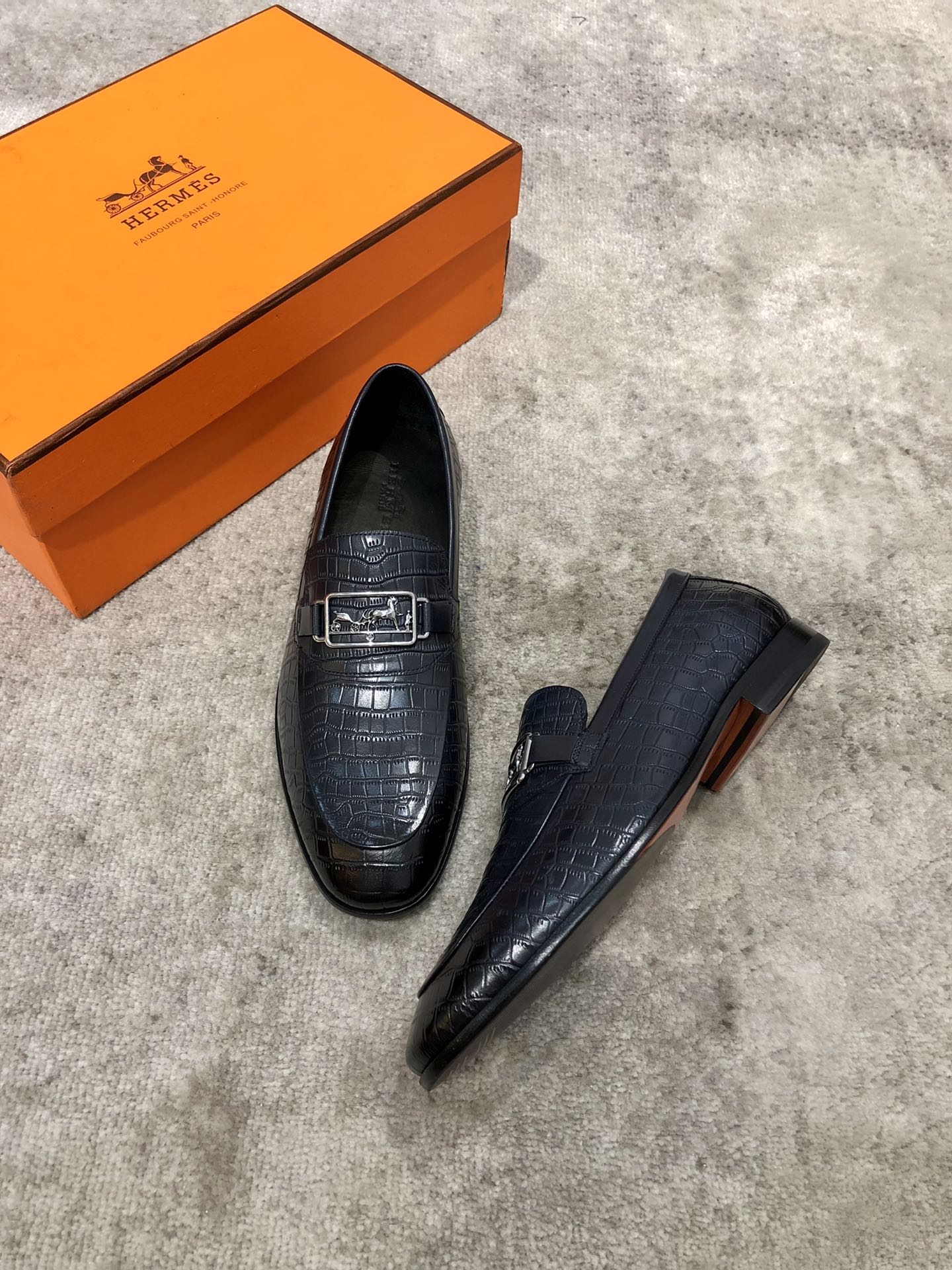 HERMES LOAFER