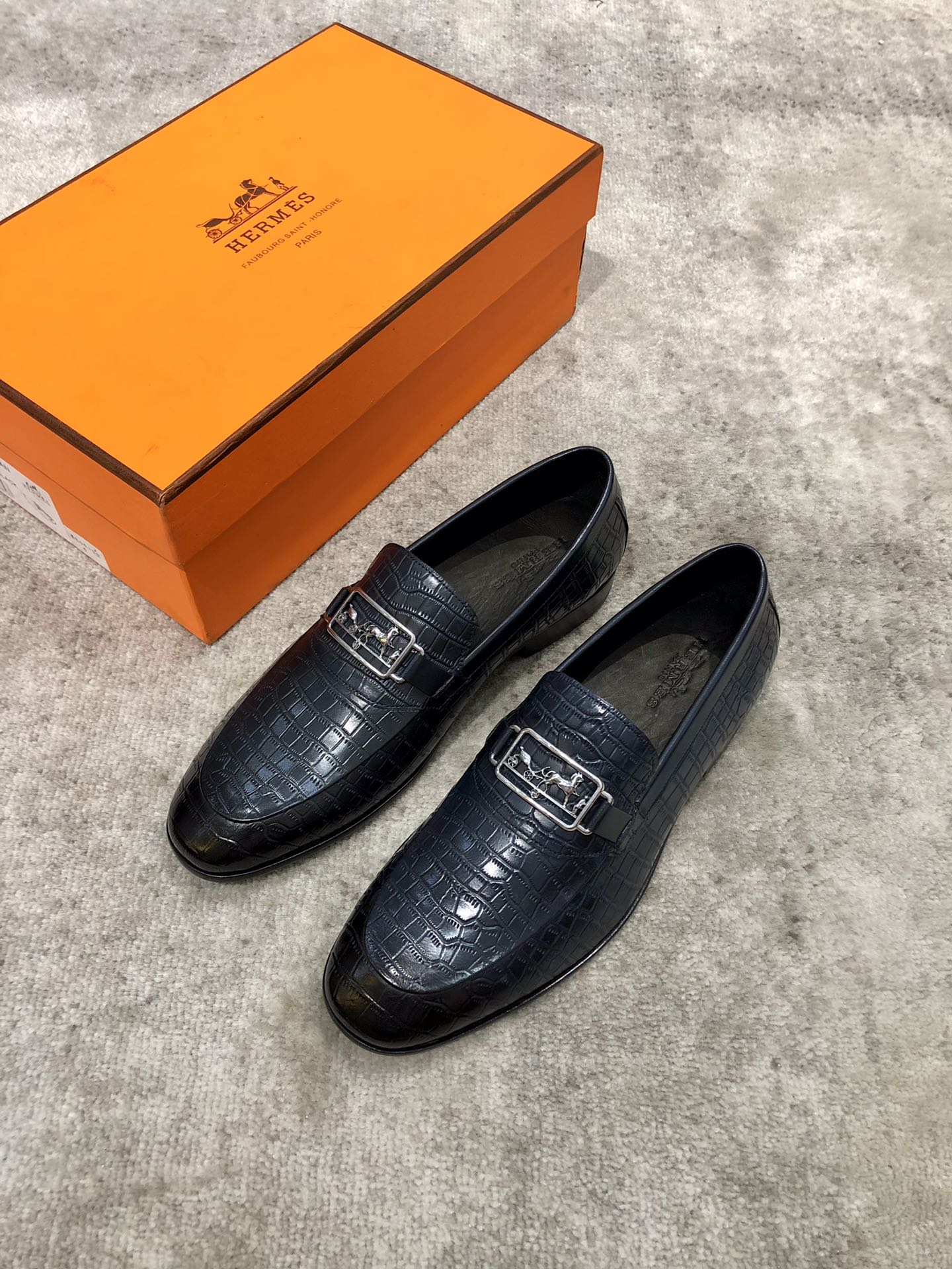 HERMES LOAFER