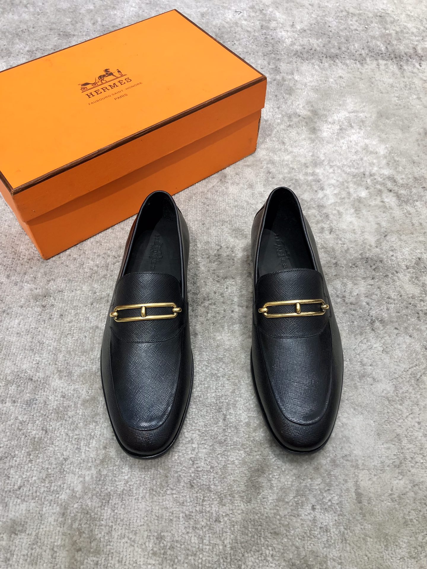 HERMES LOAFER
