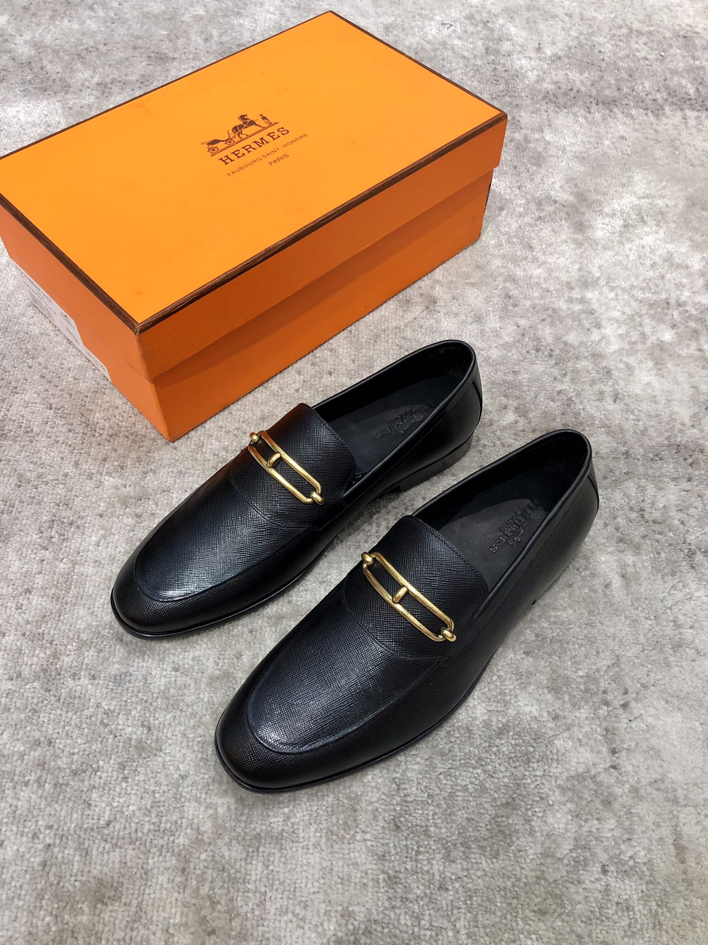 HERMES LOAFER