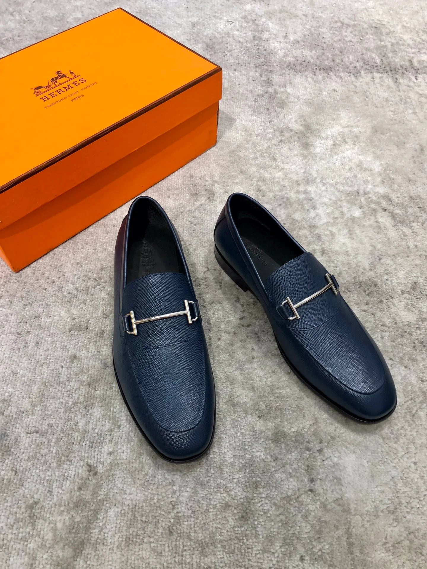 HERMES LOAFER