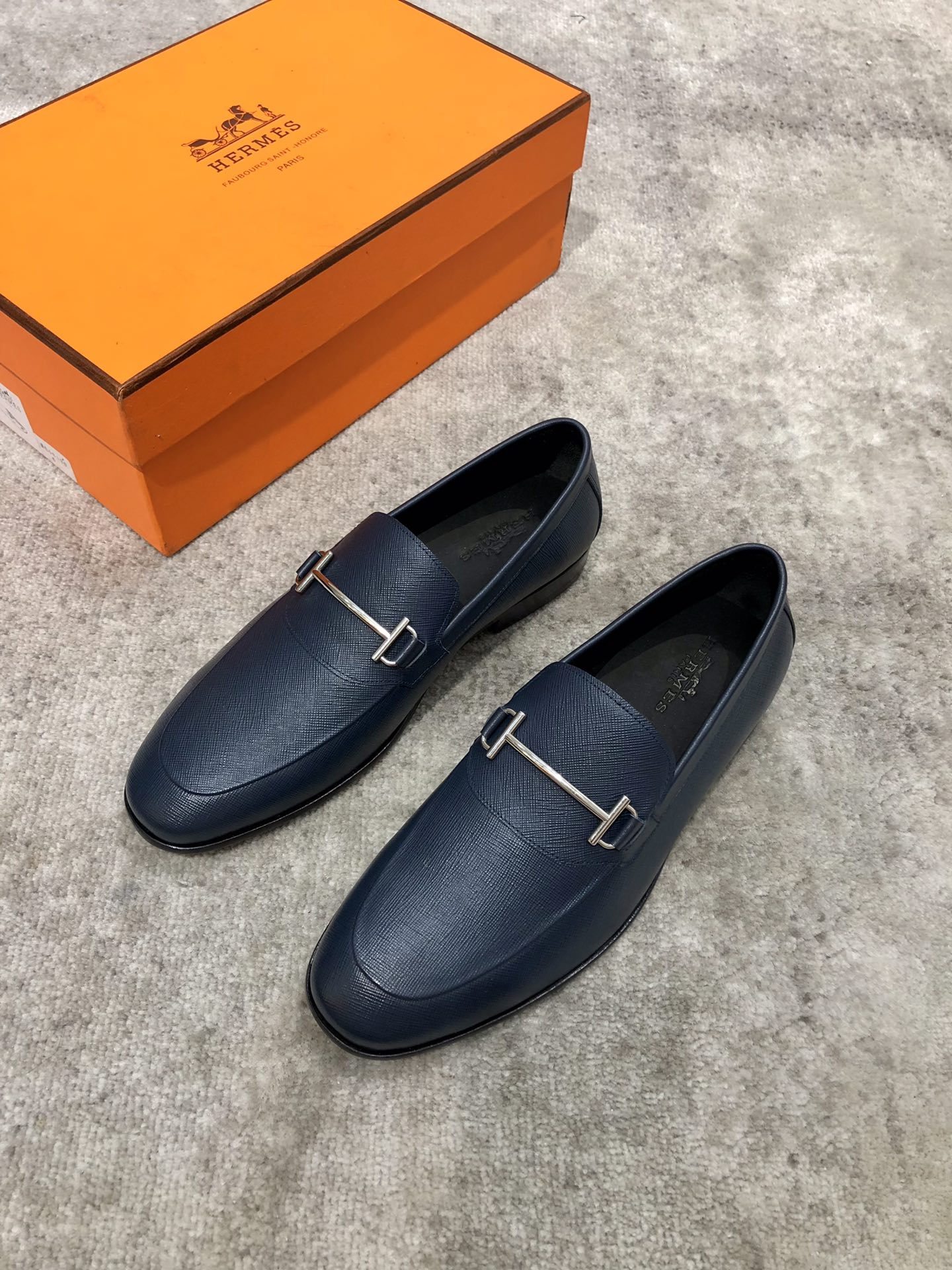 HERMES LOAFER