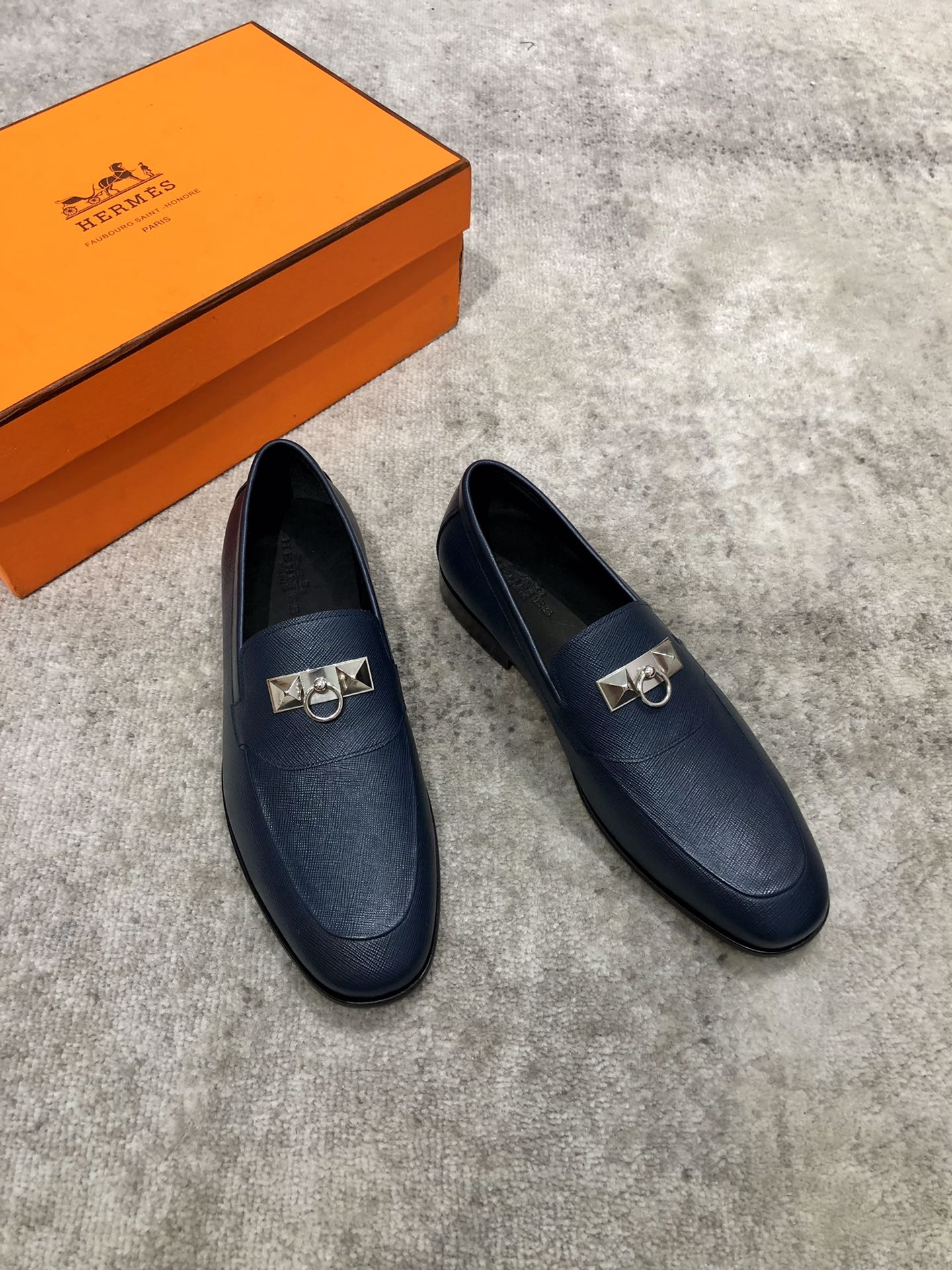 HERMES LOAFER