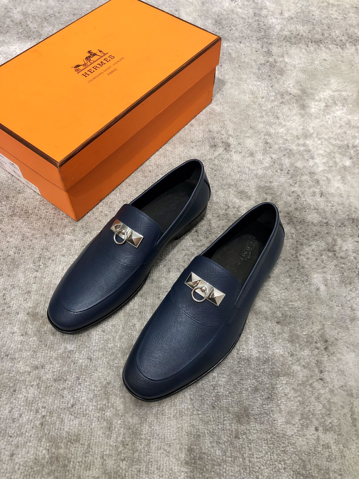HERMES LOAFER