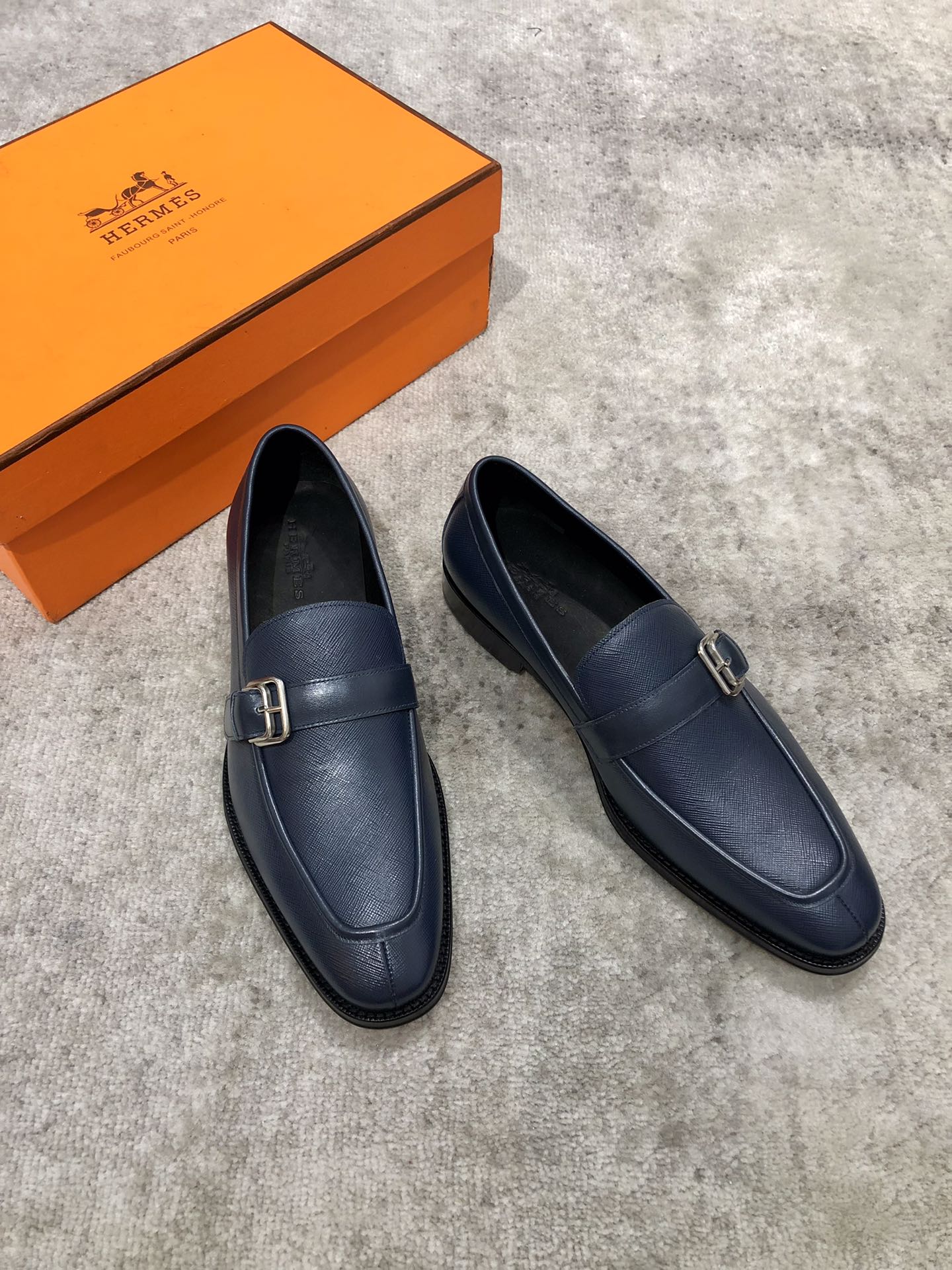 HERMES LOAFER