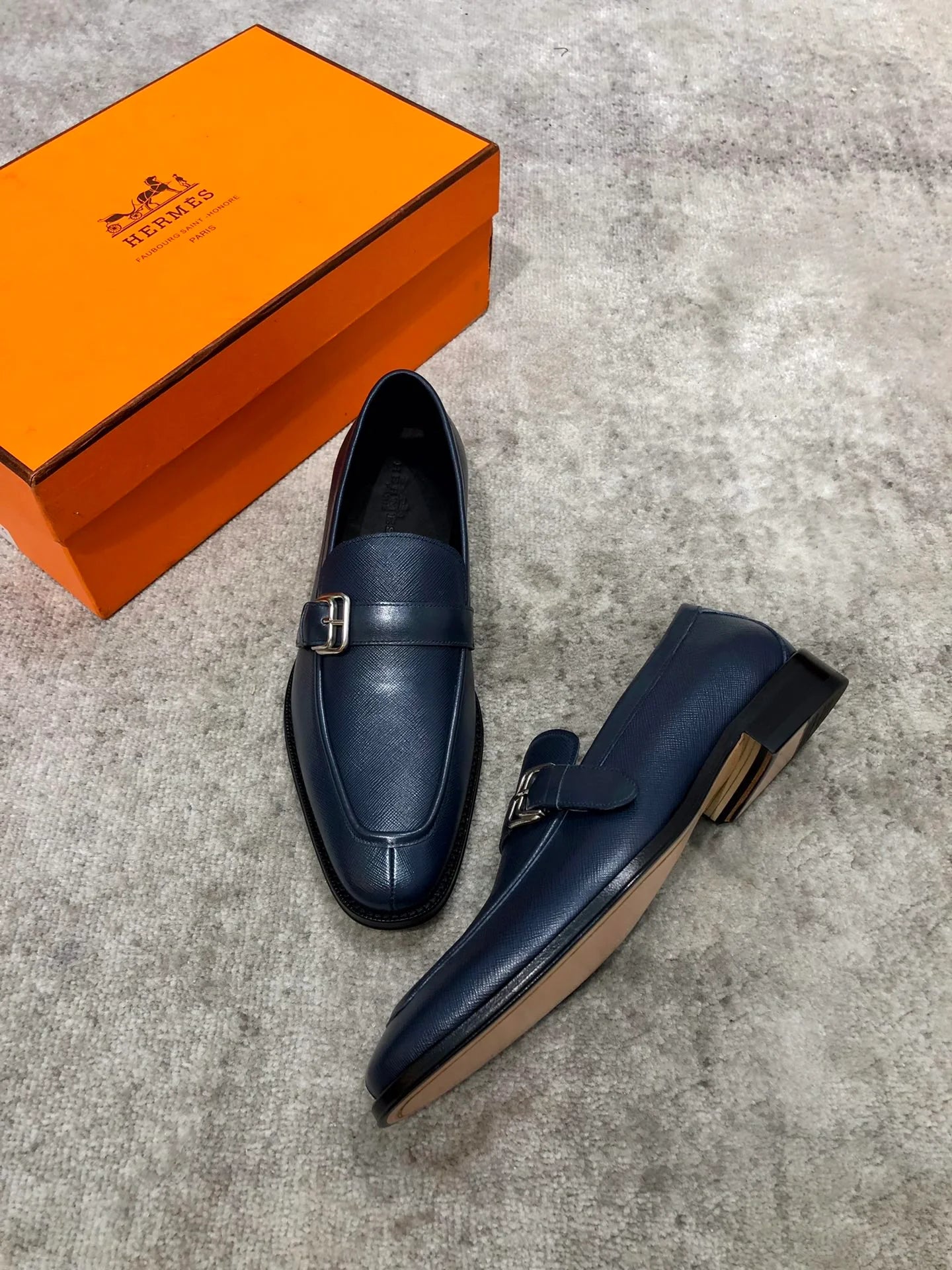 HERMES LOAFER