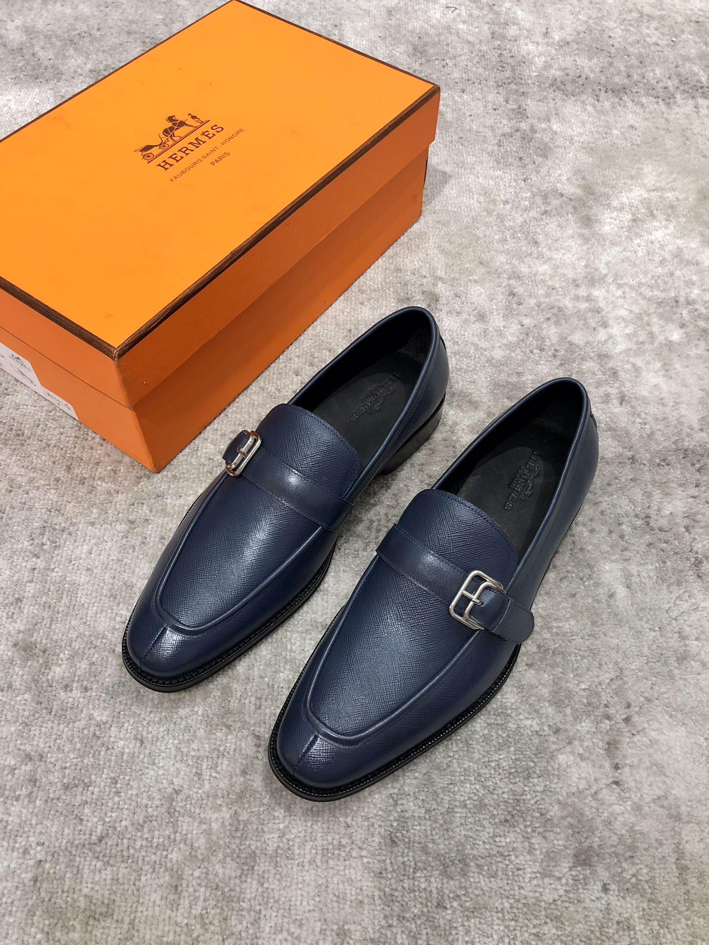 HERMES LOAFER