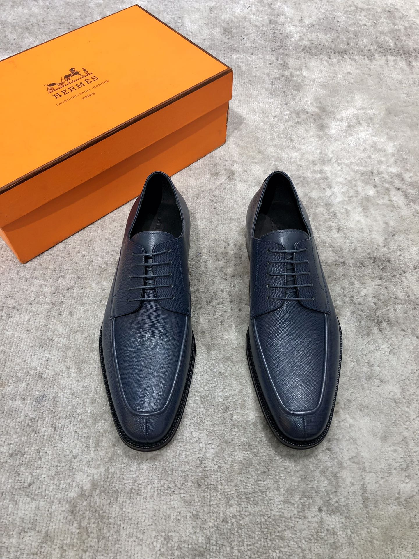 HERMES LOAFER