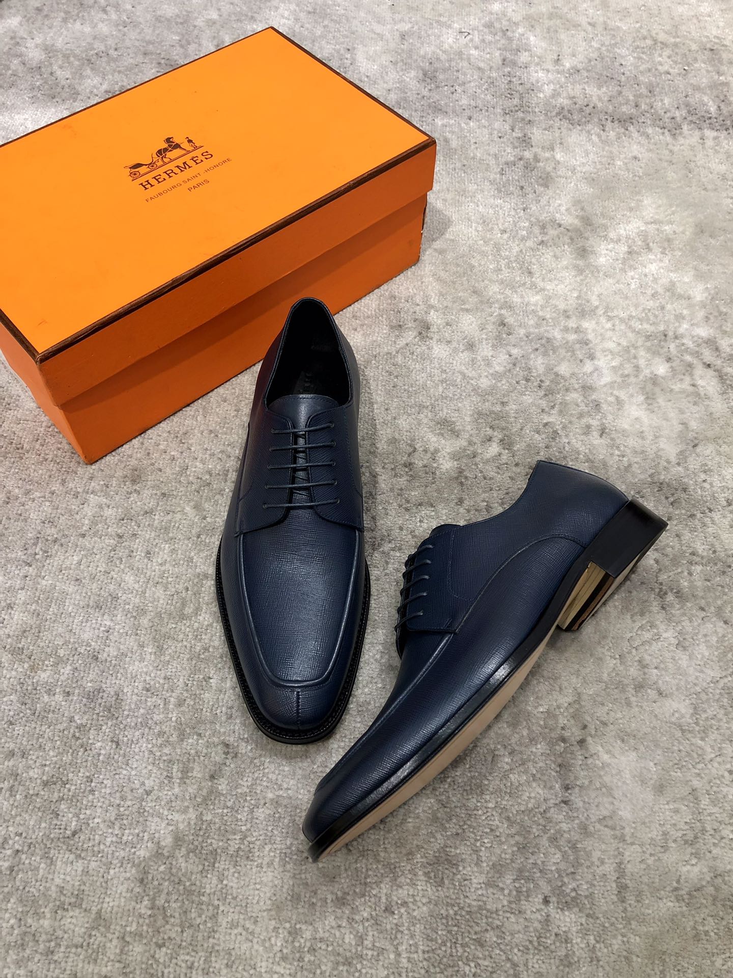 HERMES LOAFER