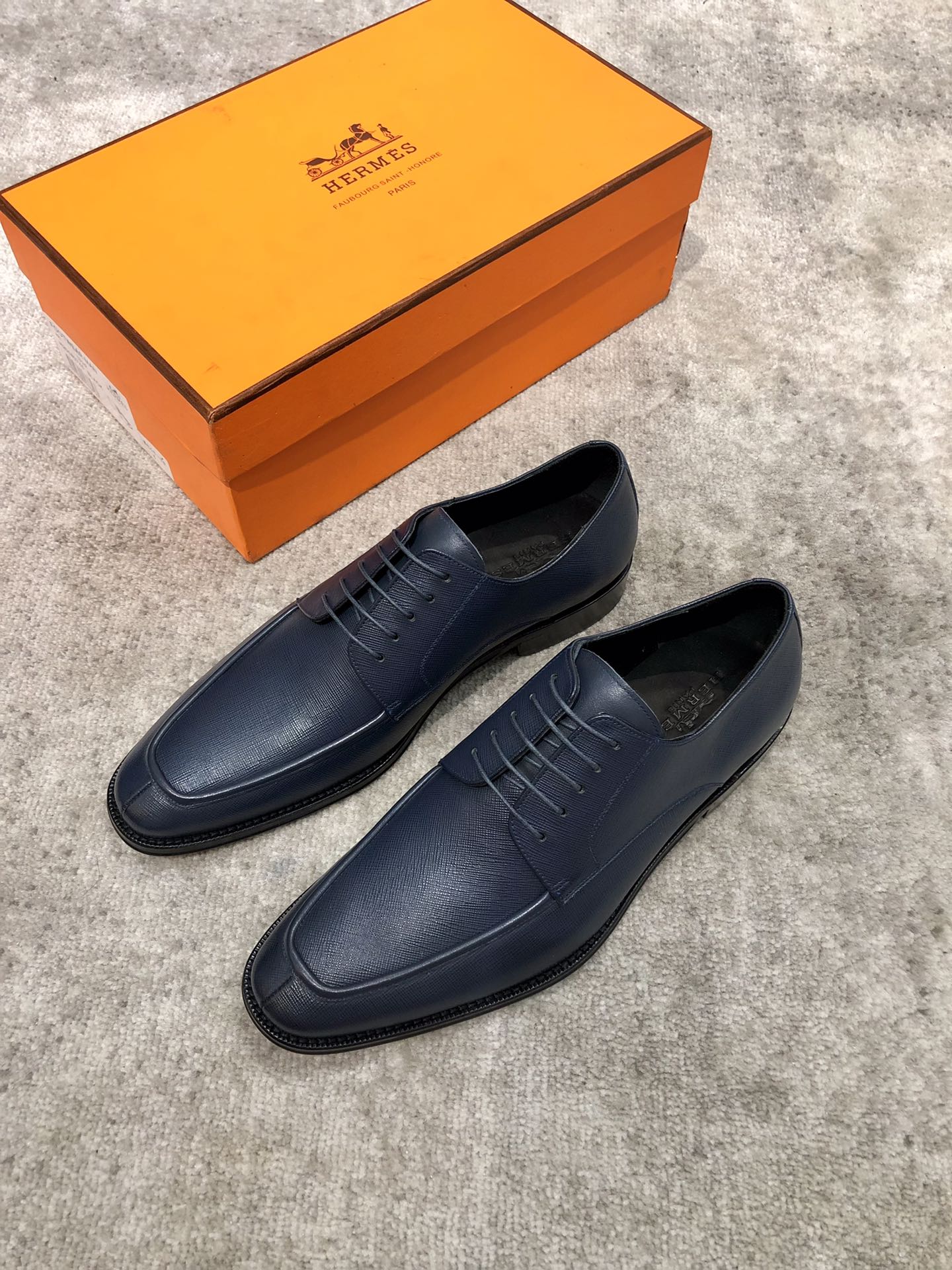HERMES LOAFER
