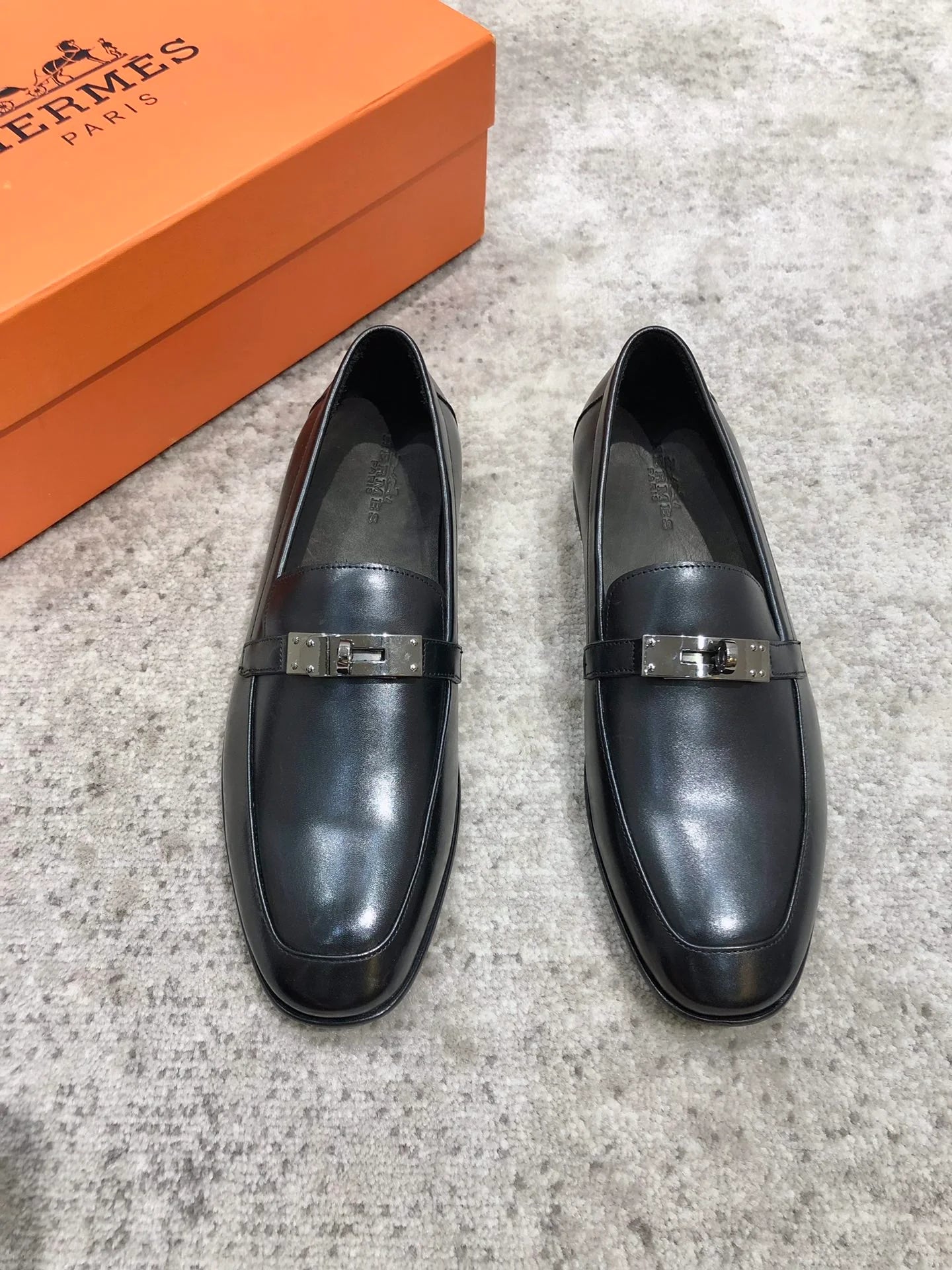 HERMES LOAFER