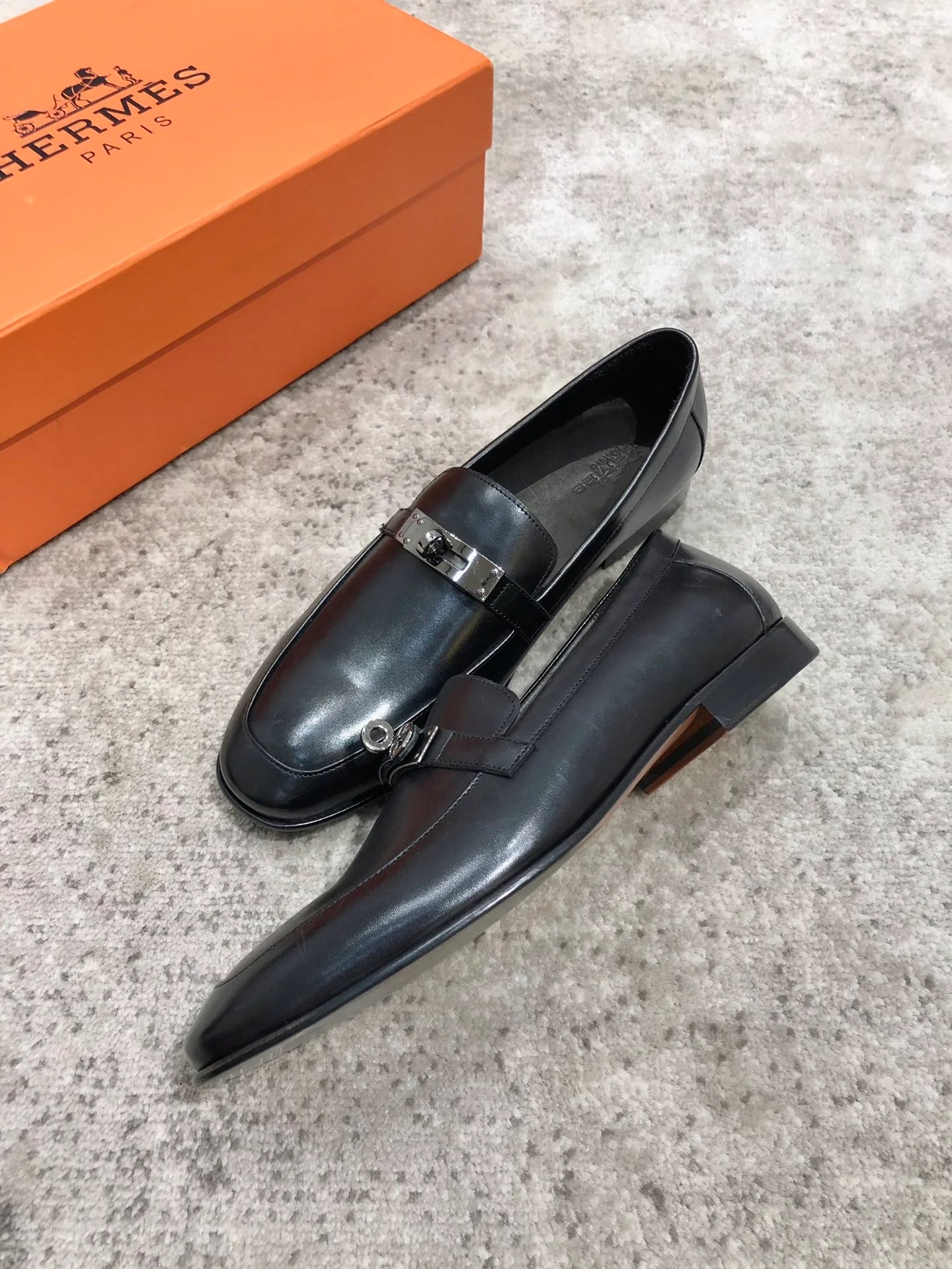 HERMES LOAFER