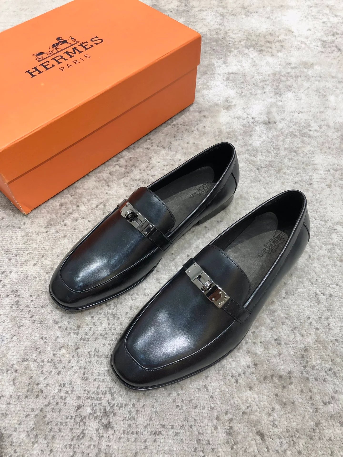 HERMES LOAFER