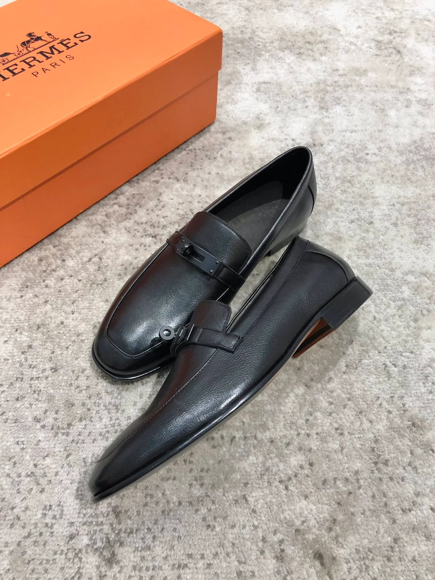 HERMES LOAFER
